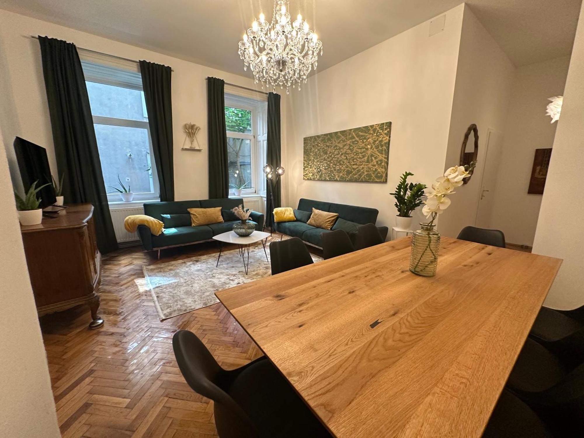 Central Apartment In Viennese Old Building 외부 사진