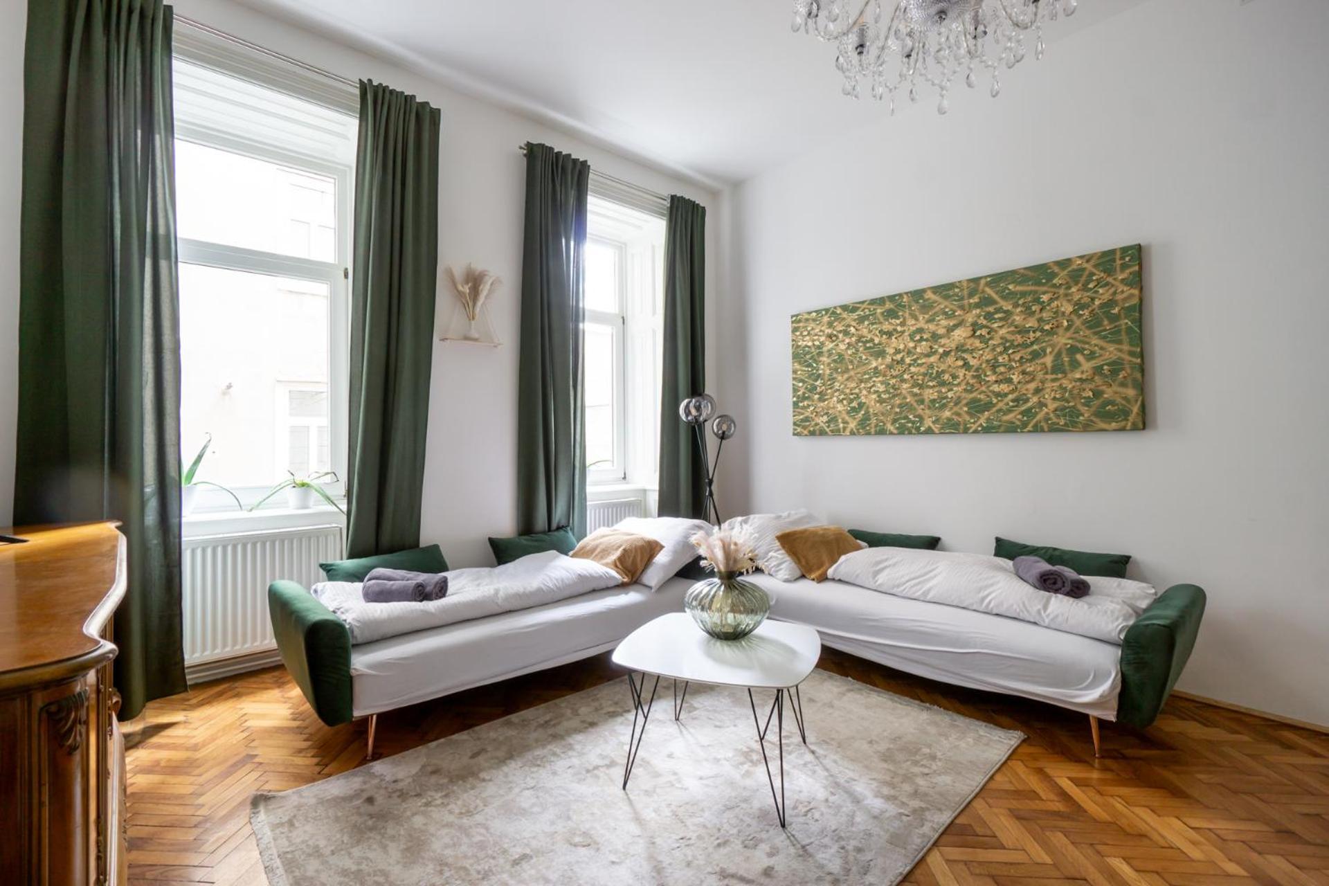 Central Apartment In Viennese Old Building 외부 사진